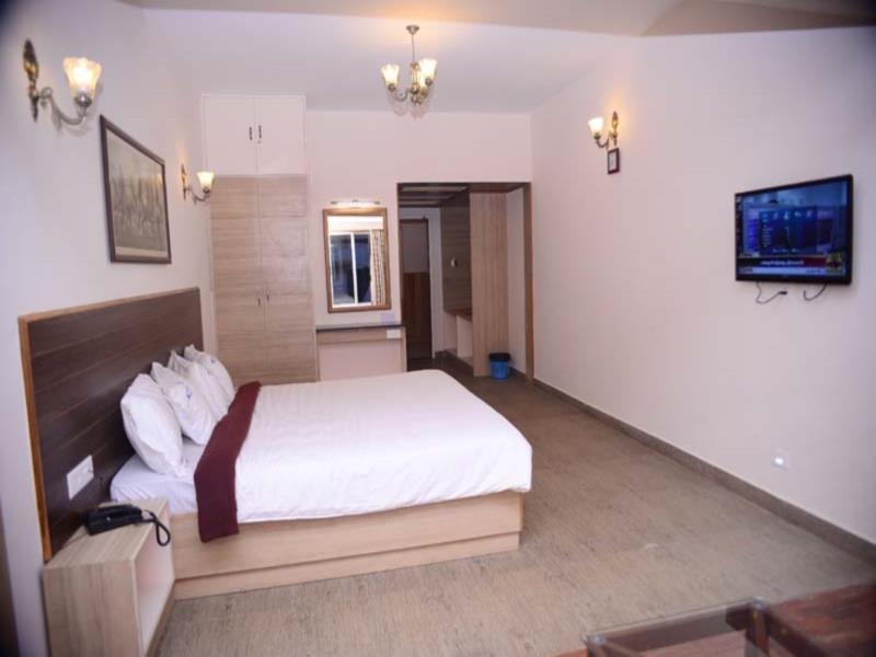 Hotel Sapphire Grand Ooty Exterior photo