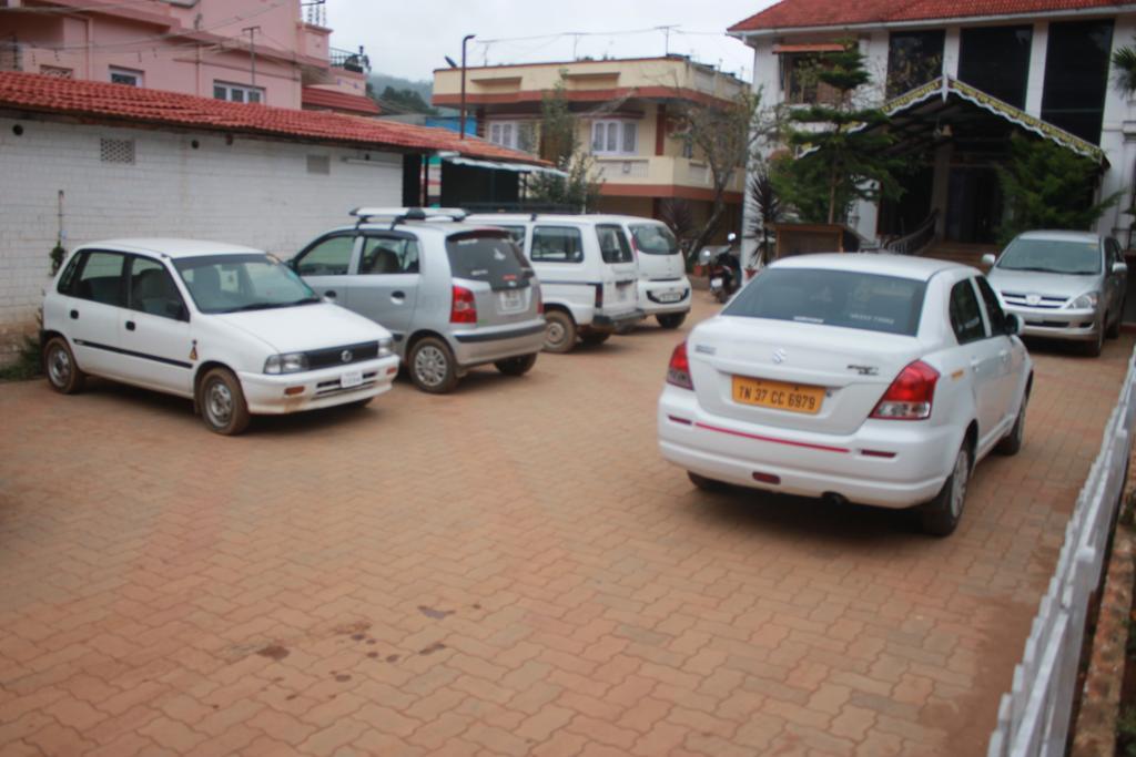 Hotel Sapphire Grand Ooty Exterior photo