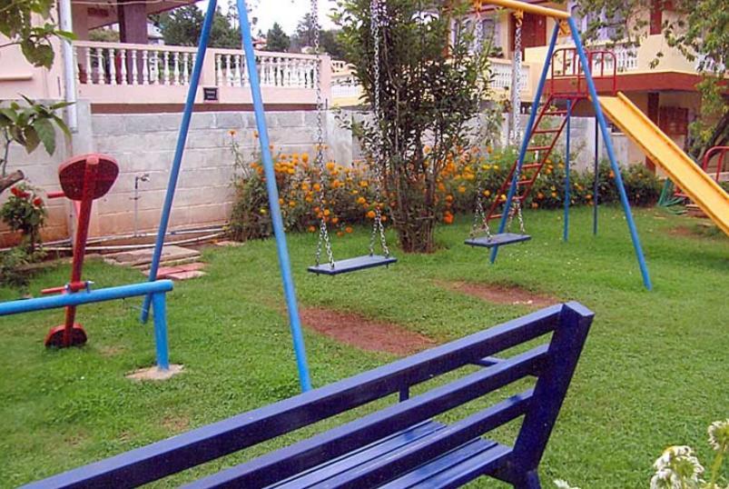 Hotel Sapphire Grand Ooty Exterior photo