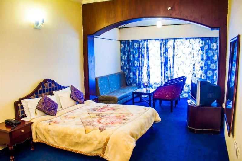Hotel Sapphire Grand Ooty Exterior photo